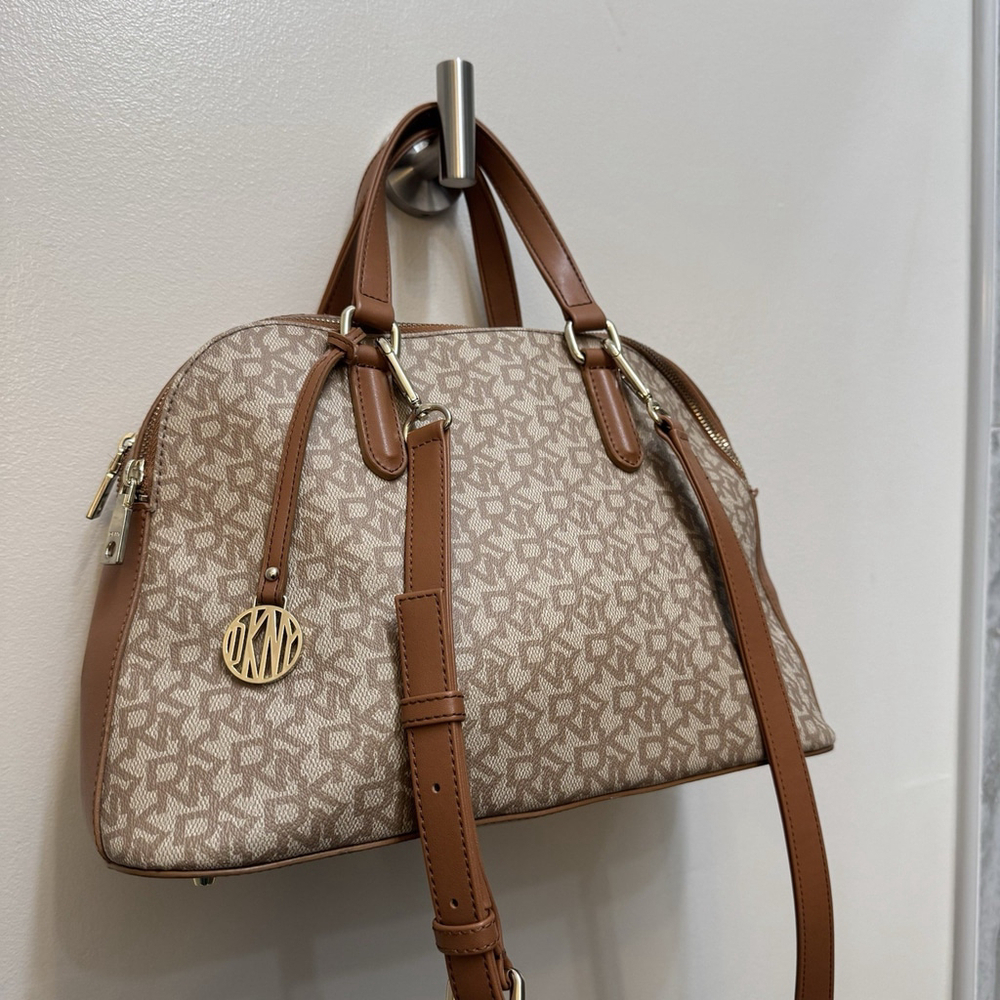 DKNY Heritage Coated Logo Satchel Crossbody Brown Cream w/ Hang Tag EUC - Picture 3 of 8